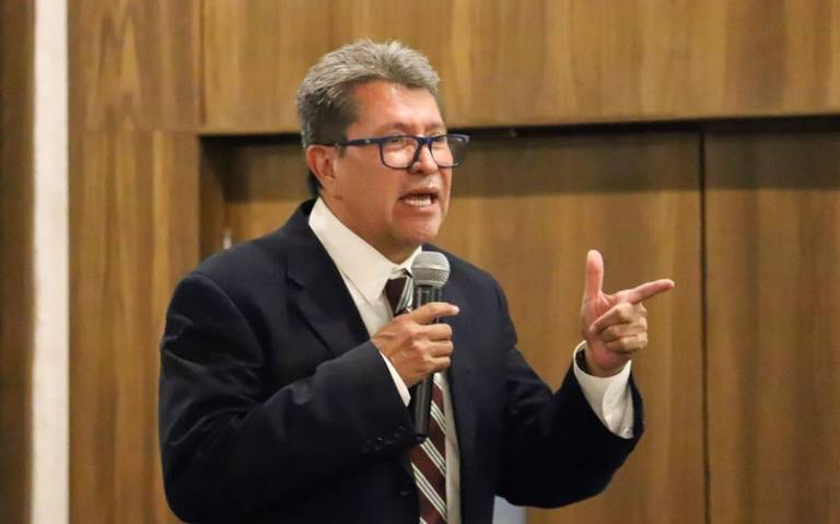 Compra de plantas a Iberdrola por CFE es una estatización: Monreal