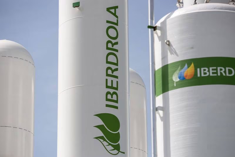 Tres bancos quieren financiar el plan de AMLO para la compra de plantas de Iberdrola
