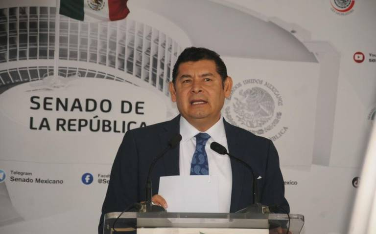 Morena retira iniciativa para desaparecer al INAI