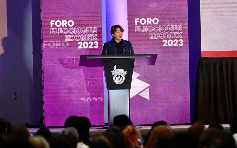 Delfina Gómez se reúne con estudiantes del Tec de Monterrey