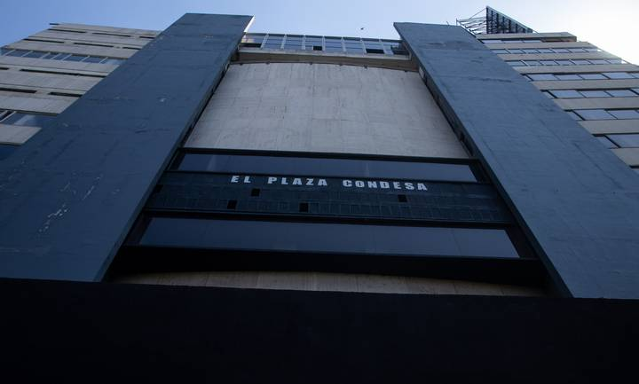 Vecinos aplauden el derribo de Plaza Condesa porque representaba un riesgo