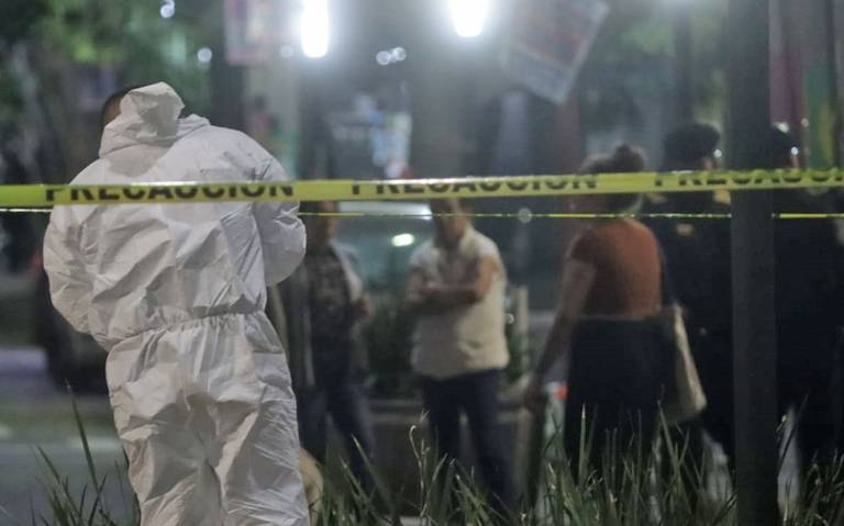 Con un tiro de gracia es como ejecutan a un sujeto en Iztapalapa