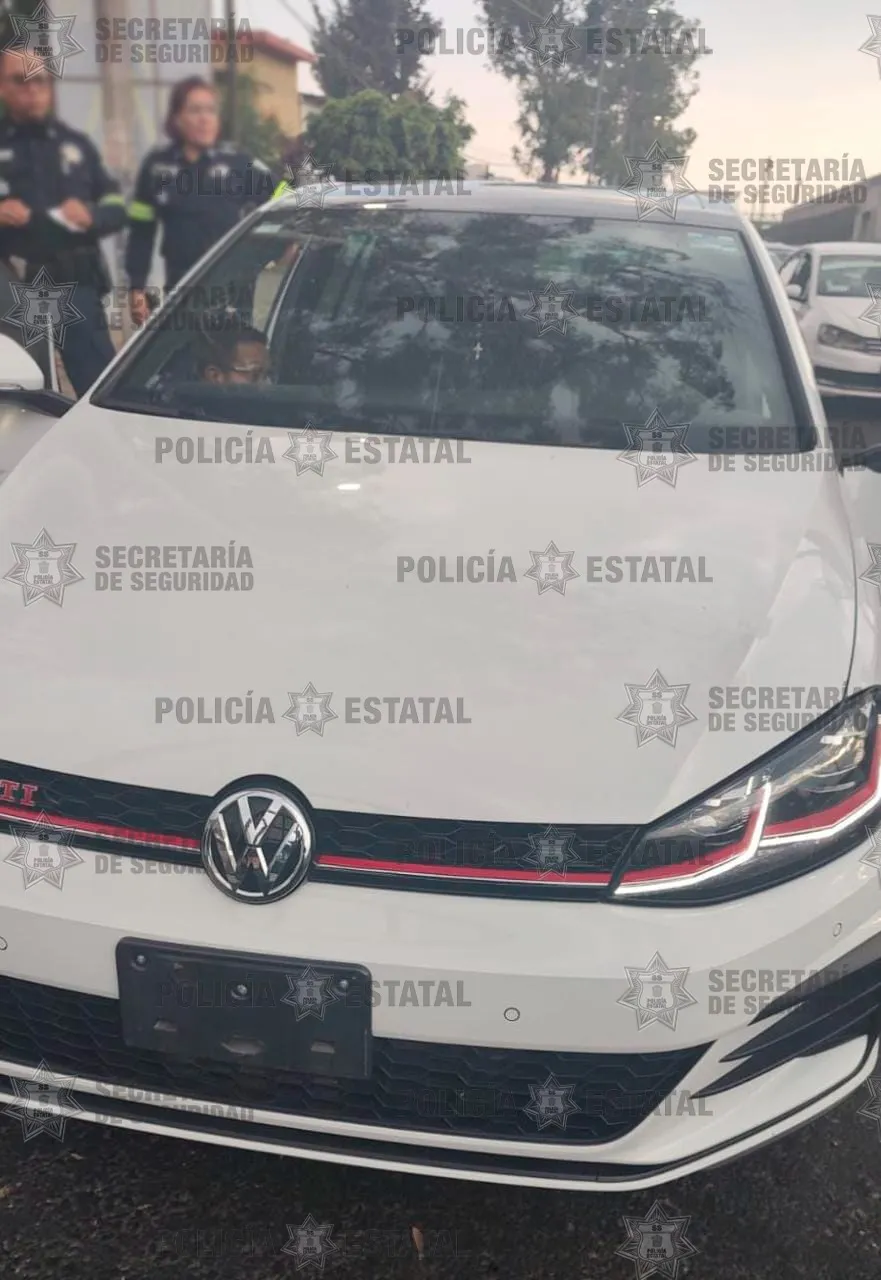 Vehículoes localizado por la Policía Estatal que al Padecer fue Entregado como pago de Secuestró en Edoméx