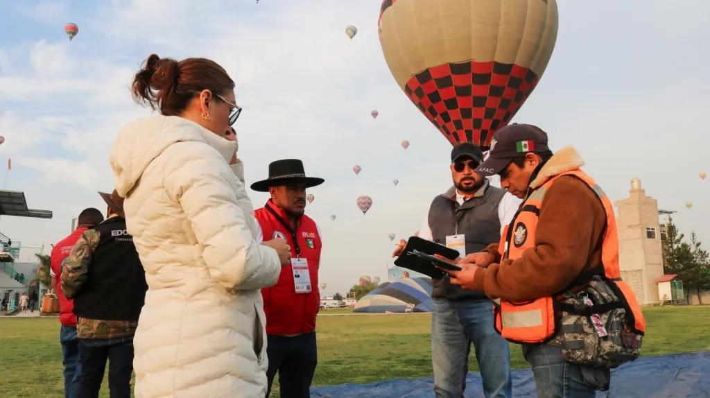 Autoridades Verifican Documentos de Empresas Operadoras de Globos Aerostáticos en Teotihuacán Edoméx