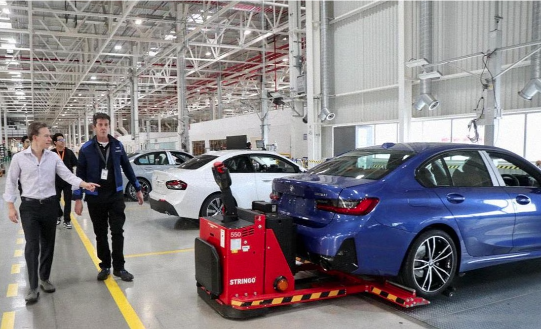Manuel Velasco visita planta de BMW en SLP y propone detonar industria verde en el Bajío