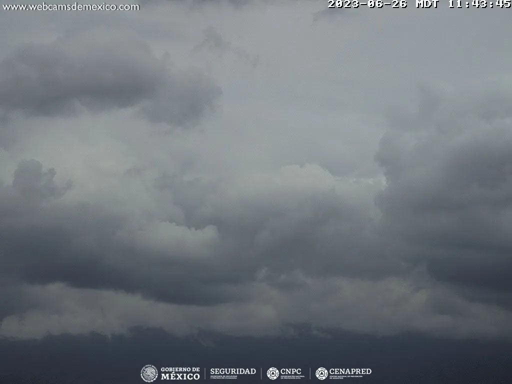 Se reportó hoy caída de Ceniza del Popocatépetl en el Edoméx y la Zona se Visualizó Nublada