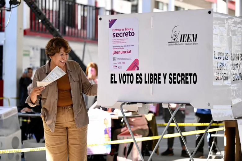 Luego de que Delfina Gómez metiera su sufragio de Voto  en Texcoco Edoméx Expresó; Gracias a la Vida que le d ebo tanto