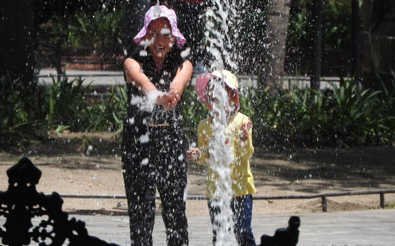 En la CDMX no hay registro de defunciones u hospitalizaciones por la ola de calor. Batres