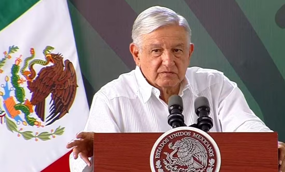 AMLO acusa a ex funcionarios electorales de asesorar a la oposición para elegir a su candidato