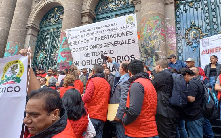 Sindicalizados de la Auditoría Superior exigen mejores condiciones salariales