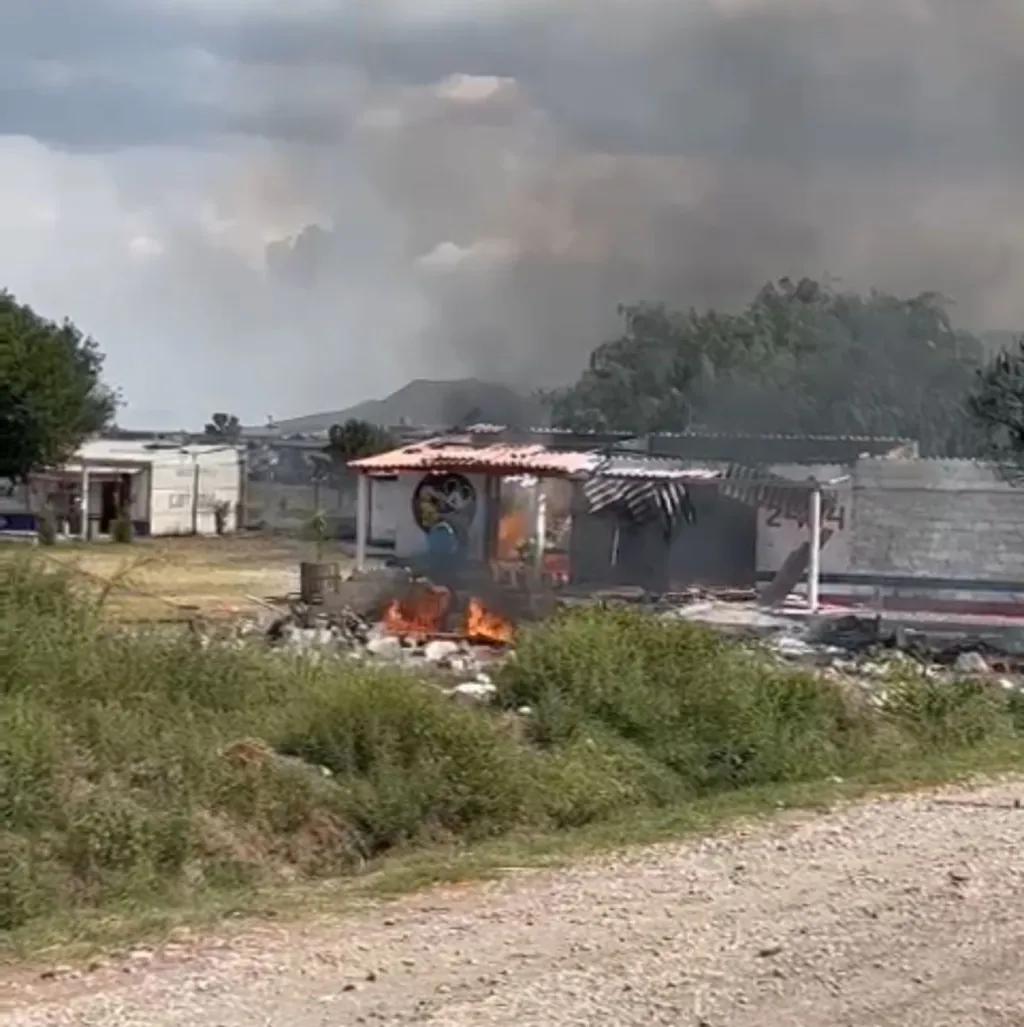 Fueron alcanzados seis Policías por Segunda Explosión en Tultepec y en Zumpango Edomex, También estalló Polv orín