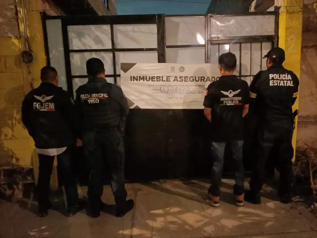 Inmueble en Chimalhuacán es Asegurado y Recuperan Vehículos con Reporte de Robo y Autos