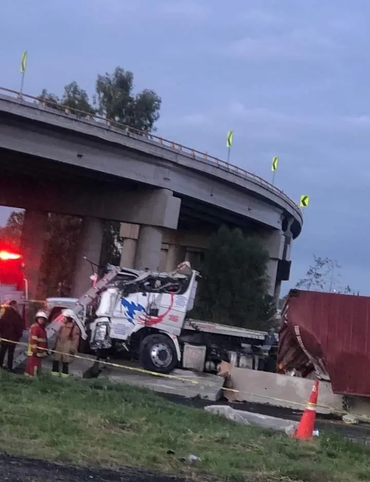 En las Carreteras del Oriente del Edoméx Cuatro Accidentes y Cuatro lastimados