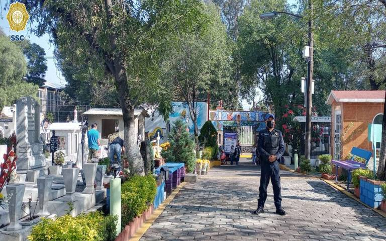 Martí Batres solicitará al Consejero Jurídico informe sobre los panteones de la CDMX