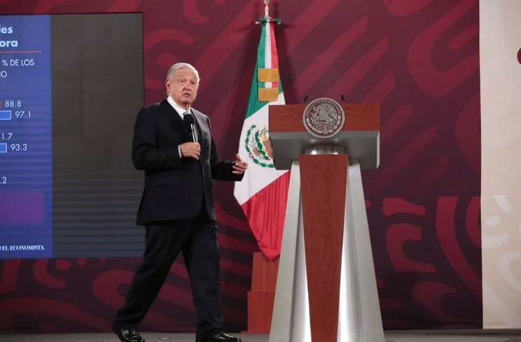 AMLO exhorta a la unidad a la gobernadora de BC y a Jaime Bonilla, dejando a un lado sus diferencias.