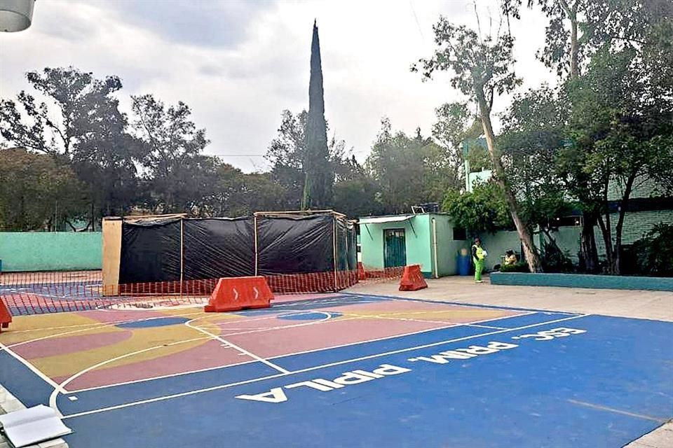 Inicia la perforación para colocar el pilote de la línea 3 del Cablebús en la escuela El Pípila