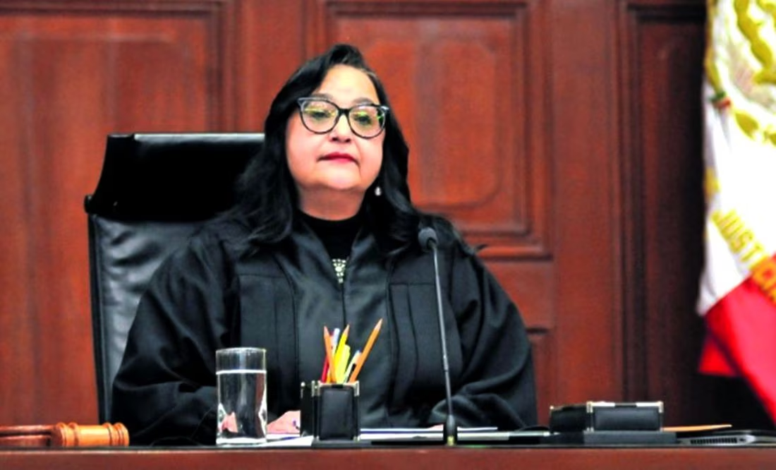 La Corte le recuerda a Luisa María Alcalde que en 2019 se bajaron el sueldo
