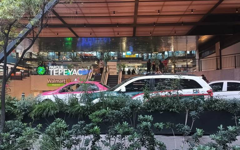 Asaltan joyería en Plaza Tepeyac con un herido como resultado