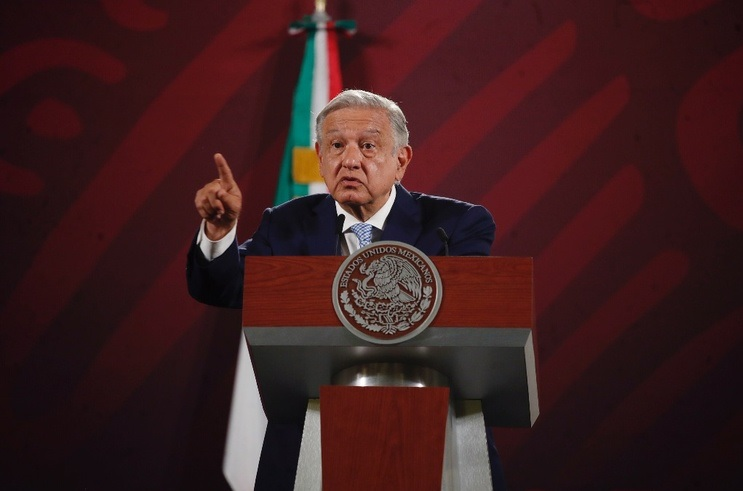 Es mentira que la Semar y la Sedena no querían colaborar para el caso Ayotzinapa: AMLO