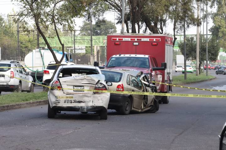 Volcadura en Ignacio Zaragoza deja un muerto y dos heridos