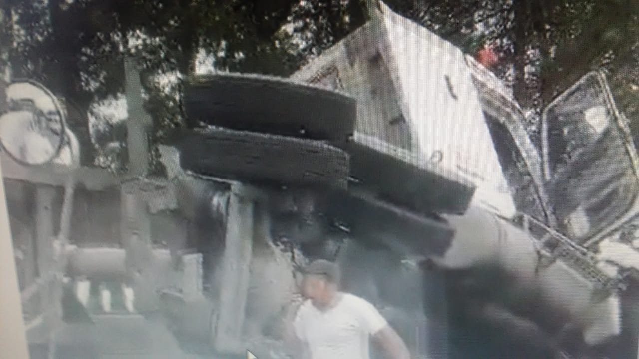 Accidente de Tráiler en la México-Puebla Ocurrio