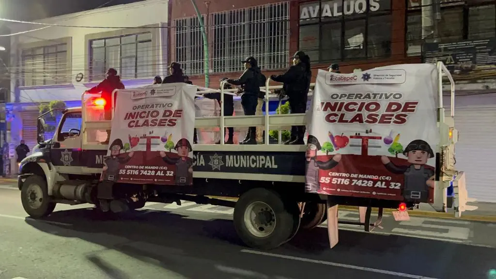 Se Pone “Truchas”en Ecatepec Edoméx Policías para dar Seguridad en el Regresó a Clases