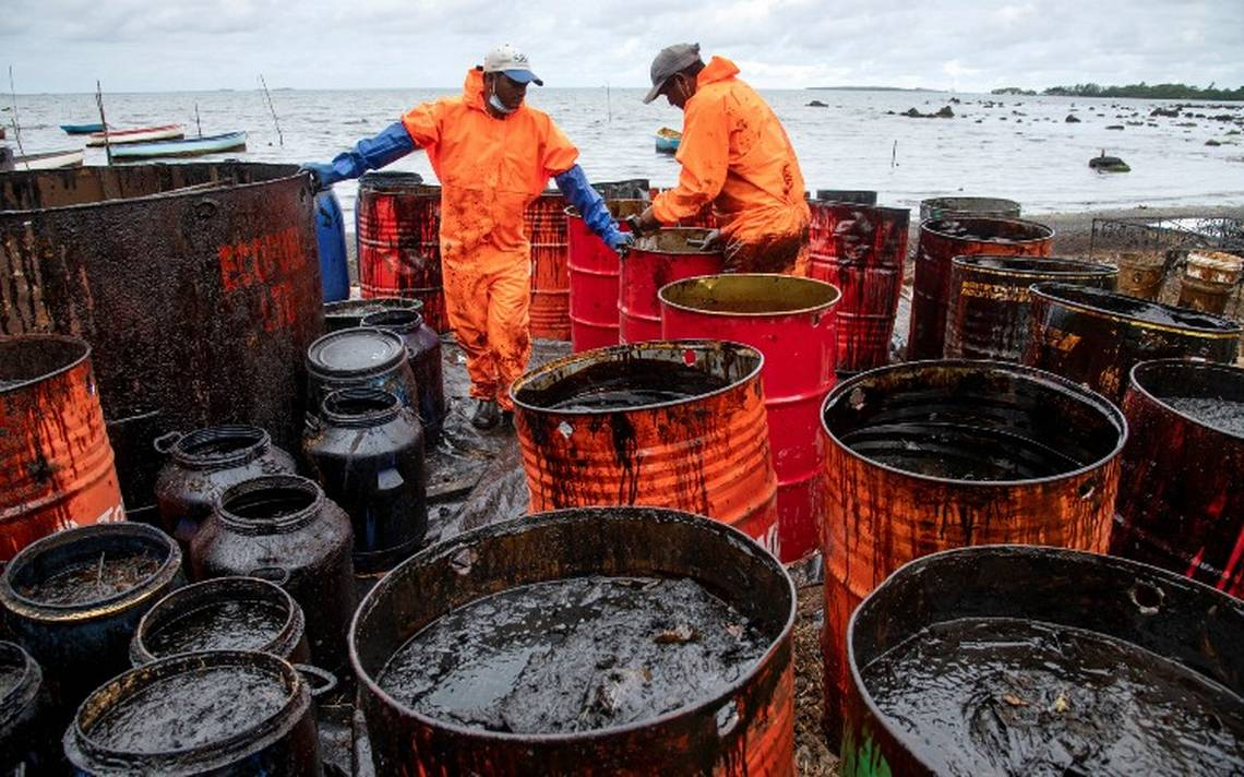La producción de petróleo cae 7.9% durante julio