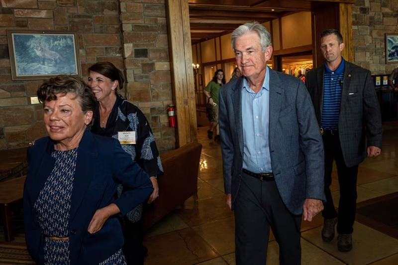Advierte Powell que la FED subirá las tasas de interés si es necesario