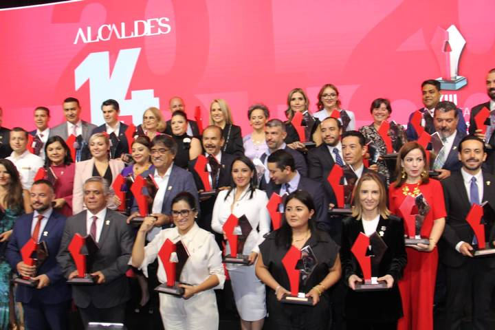 Premian a los mejores alcaldes por mejores prácticas de Gobierno en México