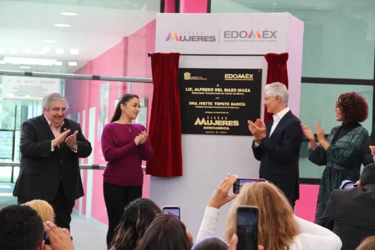 El GobernadorAlfredo del Mazo a la inauguración de la construcción de la “Ciudad Mujeres Amecameca” en el  Edoméx