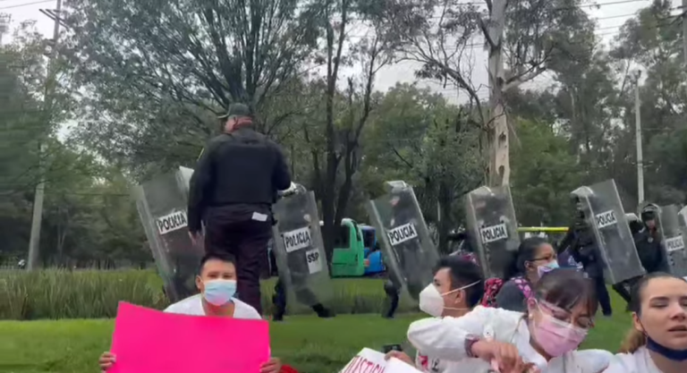 Exigen sus Pagos y el Cese de Acoso Laboral, Personal de Salud del ISSSTE de TláhuacEdoméx