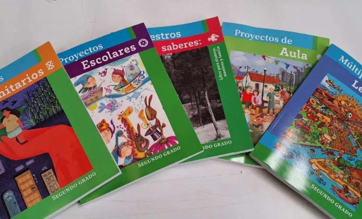 Ufff la Política/ Rodolfo Mendoza/ Pobres matematicas en Libros de texto