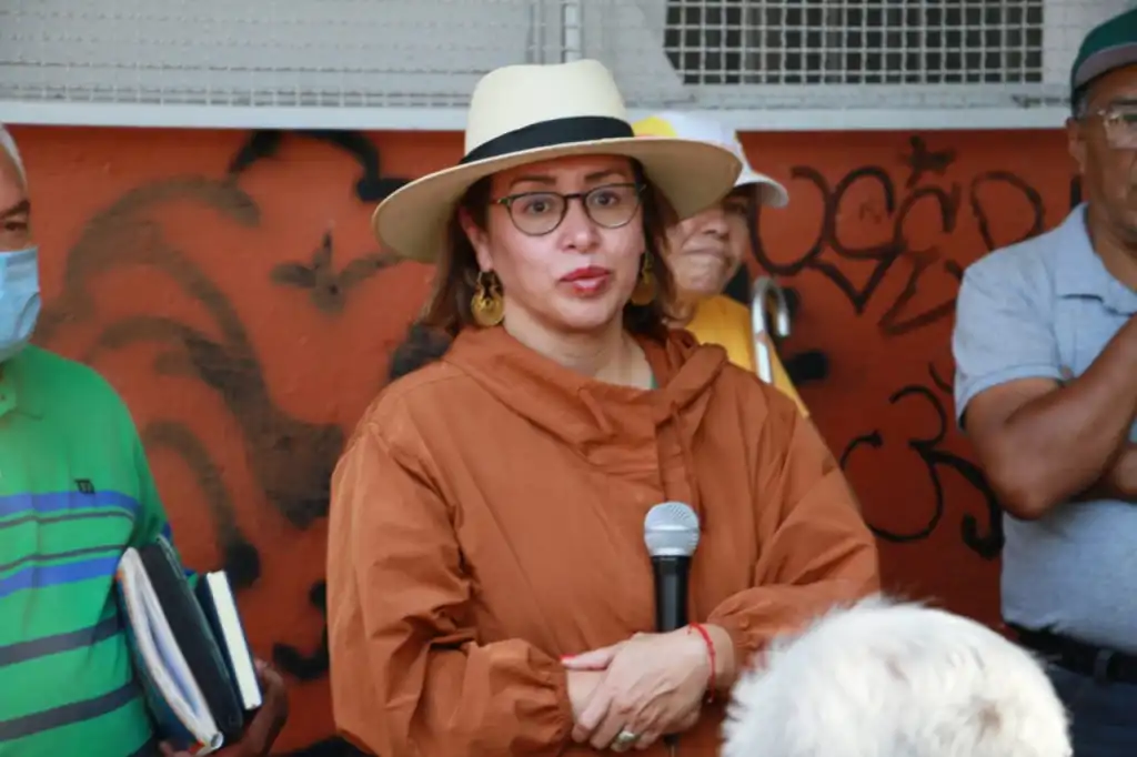 Es Sospechoso, que Dejen operar Auto Defensas al cierre de Gobierno en Edoméx: Azucena Cisneros