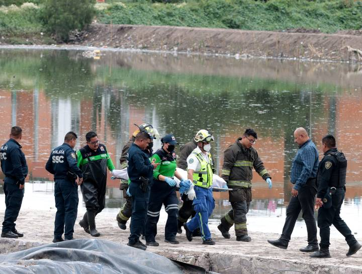 Encuentran cadáver flotando en la Laguna de Cuautepec