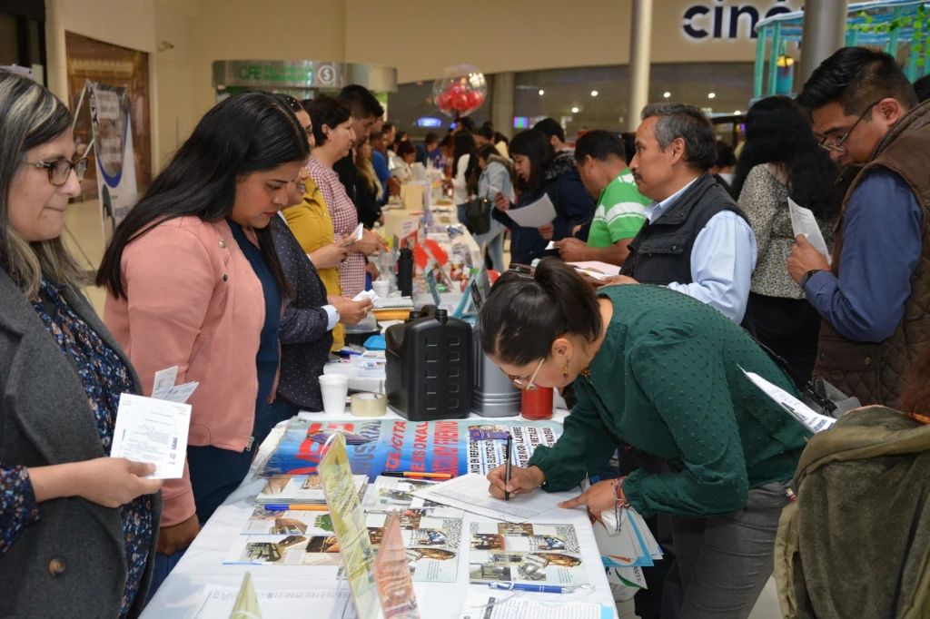 Acerca Gobierno de Delfina Gómez trabajo formal a las y los mexiquenses en la Feria de Empleo en Toluca