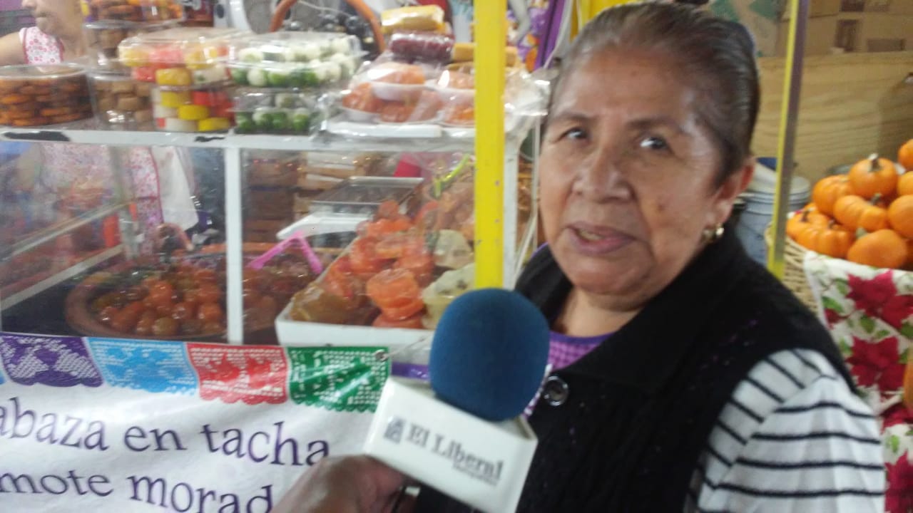 Ofrecen Dulce Artesanal de Excelente Calidad en la Plaza de las Tradiciones en Texcoco Edoméx
