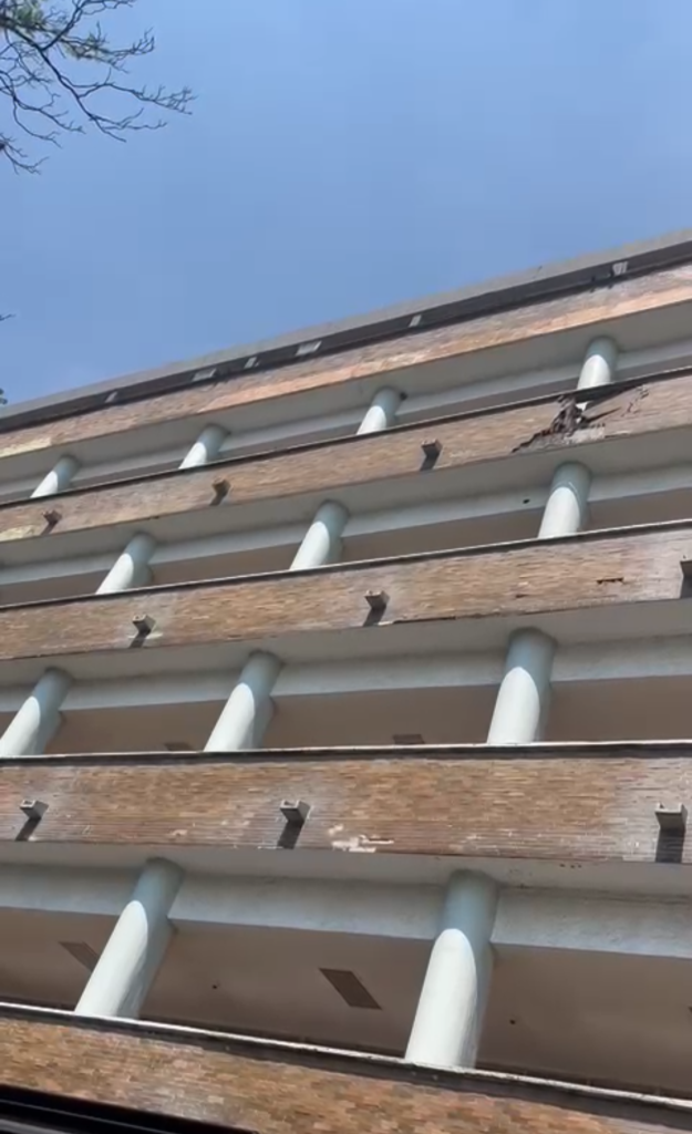 En la Facultad de Medicina de la UNAM en la CDMX, se Cae Barda y Generó Temor entre los alumnos