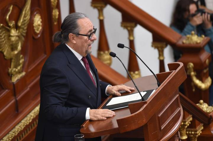 Ante el pleno del Congreso de la CDMX, Ruiz Suárez se comprometió a seguir con un mejor diálogo con los diput ados