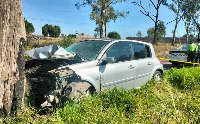 Sujeto pierde la vida tras chocar contra un árbol en la México Puebla