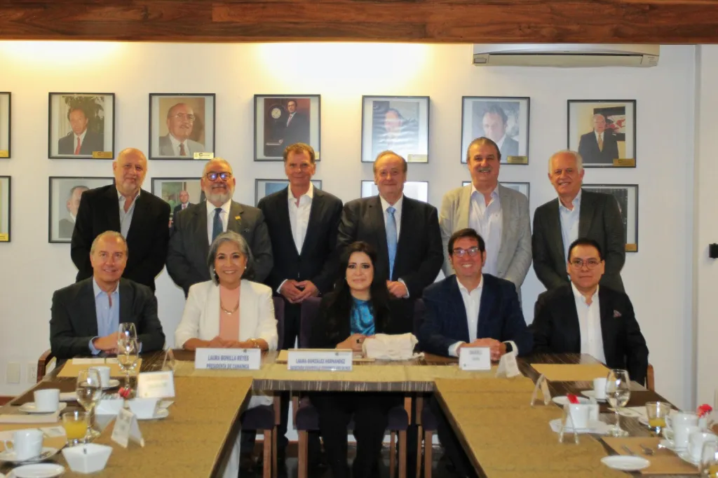 Inicia Gobierno del Estado de México acompañamiento a empresarios para destrabar trámites rezagados por admin istraciones anteriores