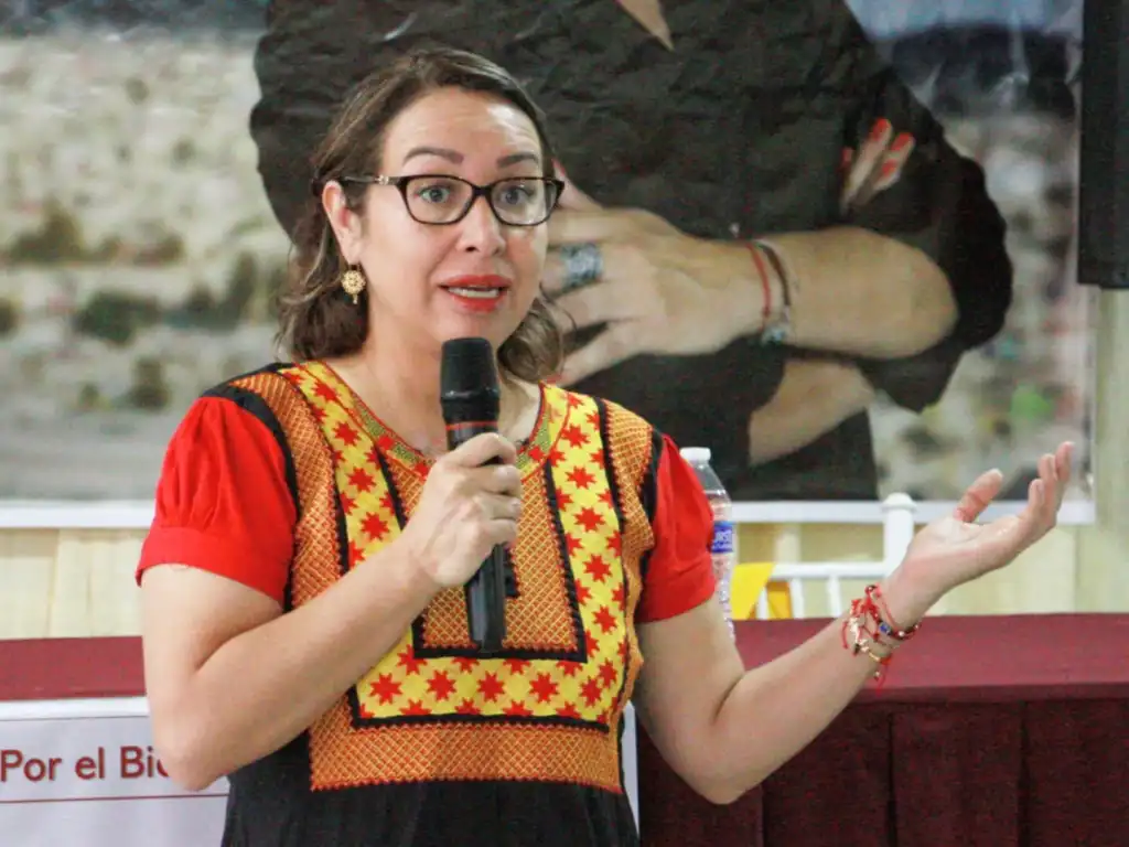 Debe Eliminar Legislatura local Mexiquense fuero: Azucena Cisneros