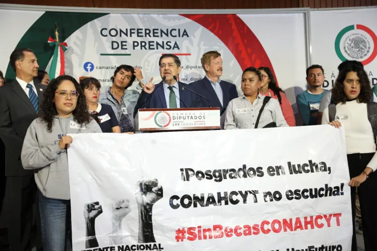 La Restitución Inmediata piden de Becas de Posgrado Estipuladas para el Ejercicio 2023 en la CDMX