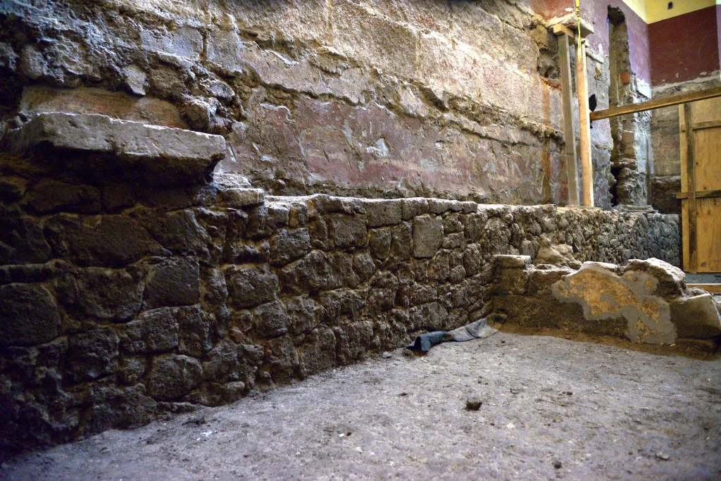 Salvamento arqueológico revela el pasado prehispánico y virreinal de la antigua Escuela de Jurisprudencia