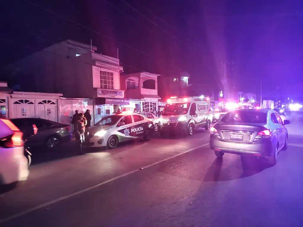 Balacerase Arma dentro Local de Comida en Tecámac Edoméx y hay Cuatro Personal, entre un Menor