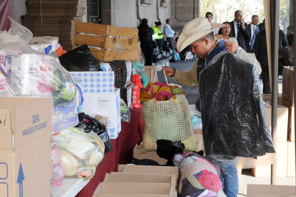 350 Toneladas han sido Donadas por Mexiquenses en ayuda Humanitaria para afectados por el Huracán Otis