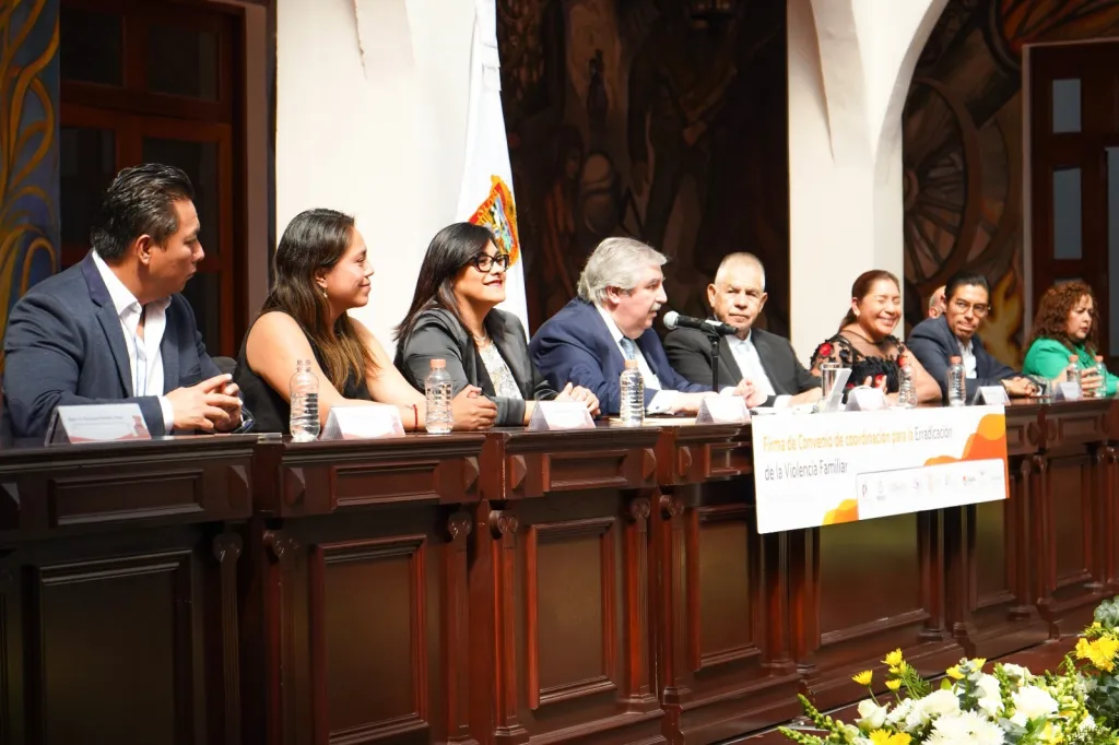 Gobiernos Buscan Reducir Índices de Violencia Intrafamiliar con la Firma de Convenio entre municipios y el ISJE M