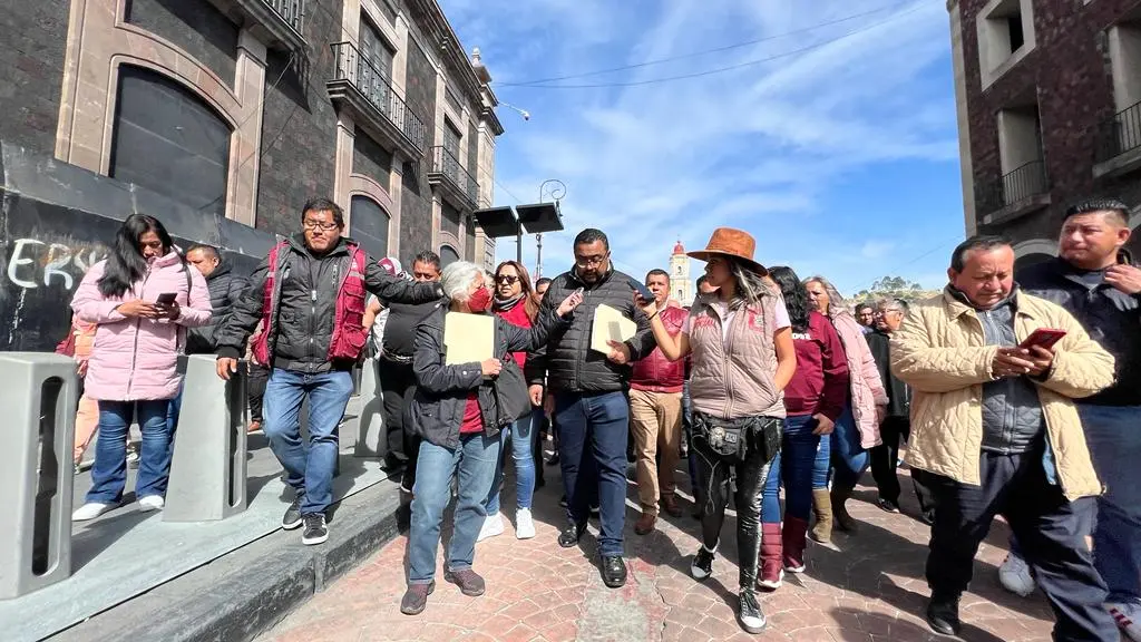 Ediles y vecinos de Ecatepec en Edoméx, buscan 1,500 millones para seguridad, agua y deporte