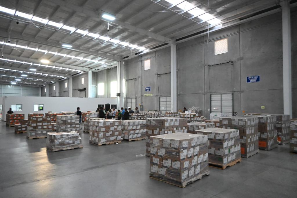 Envía GEM 120 toneladas de medicamentos y material de curación a guerrerenses afectados por huracán Otis