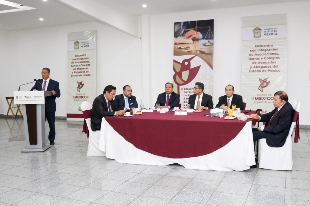 Gobierno del Estado de México y Profesionales del Derecho trabajarán por una verdadera justicia social