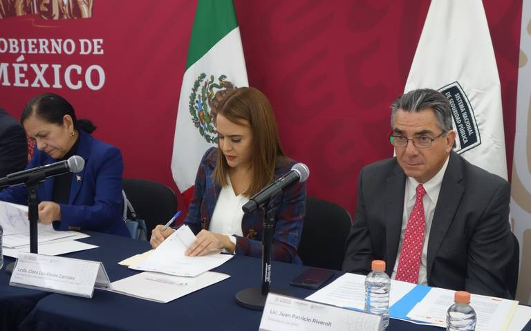 La Titular del Sistema Nacional de Seguridad Pública y aseguradoras firman convenio